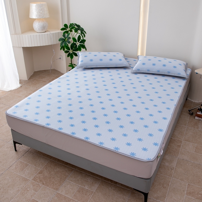 91家纺网 家纺一手货源 找家纺 凌云家纺  2025新款提花凉感冰丝席床笠款三明治凉席三件套 雪漾-蓝