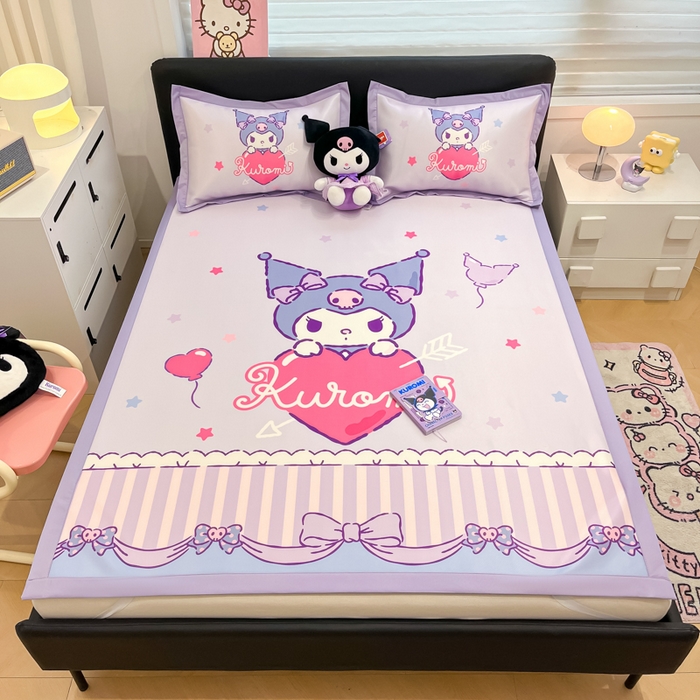 91家纺网 家纺一手货源 找家纺 2025新款正版授权A类大版数码印花三丽鸥可机洗1200D冰丝凉席席子凉席可组合针织棉夏被四件套-平铺款 平铺款-爱心库洛米