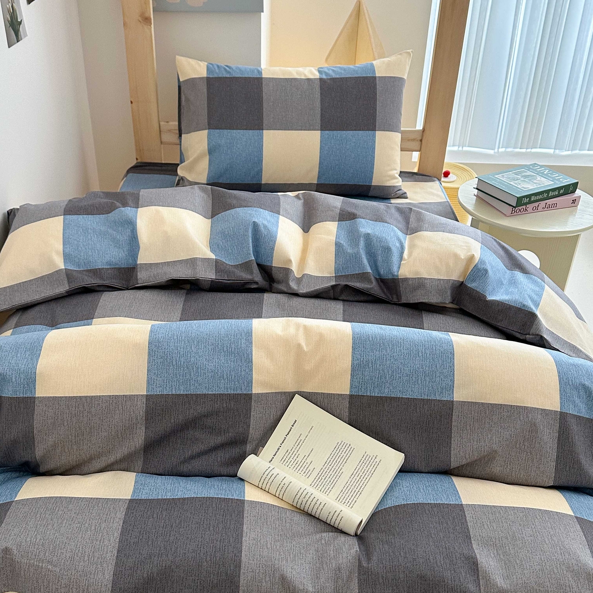 91家纺网 家纺一手货源 找家纺 拔萃 2025新款全棉纯棉足标13372印花学生上下铺套件纯棉宿舍三件套六件套 夏洛