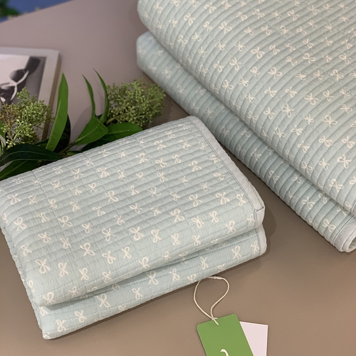 91家纺网 家纺一手货源 找家纺 汇庭 2025新款全棉床盖三件套-实拍 小贝蝶蓝