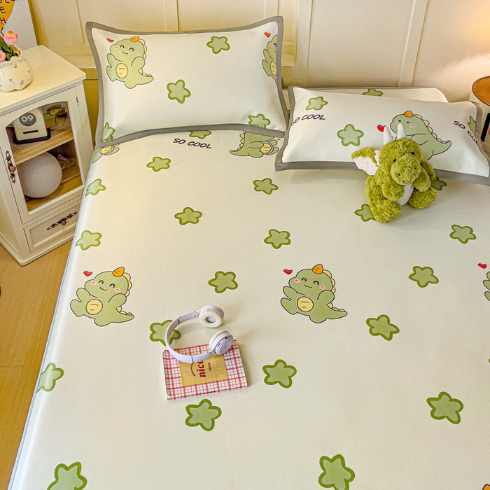 91家纺网 家纺一手货源 找家纺 富馨莱 2025新款床笠款冰藤印花凉席A类抗菌冰丝席支持定制尺寸 小萌龙