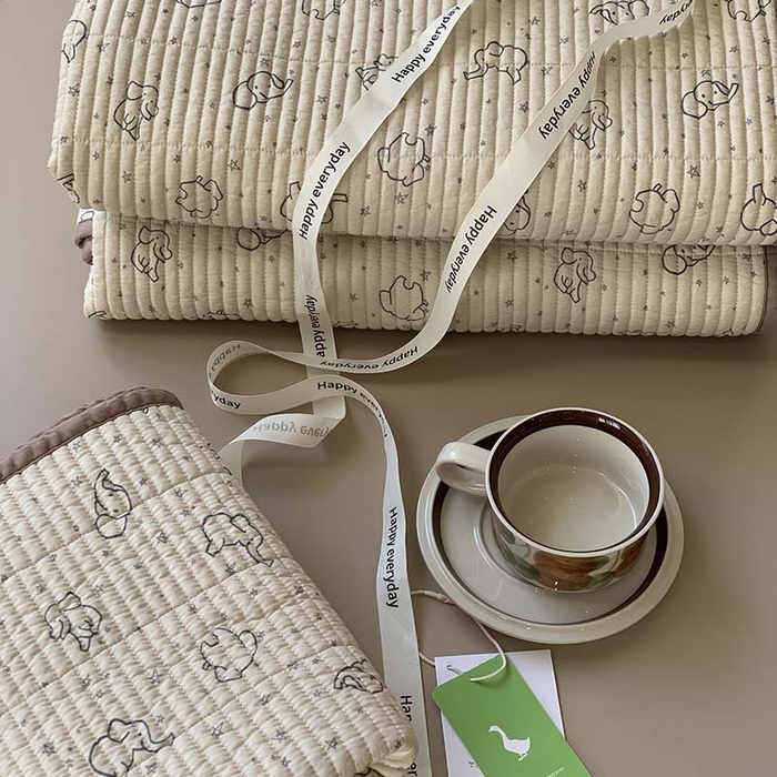 91家纺网 家纺一手货源 找家纺 汇庭 2025新款蔓莎床盖三件套系列-实拍 小象星星