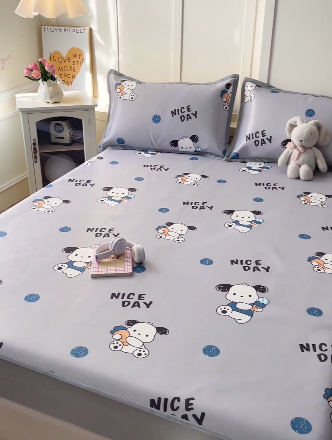 91家纺网 家纺一手货源 找家纺 富馨莱 2025新款床笠款冰藤印花凉席A类抗菌冰丝席支持定制尺寸 乖乖狗