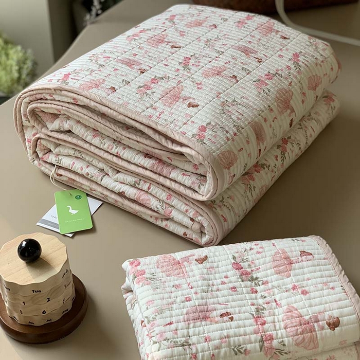 91家纺网 家纺一手货源 找家纺 汇庭 2025新款蔓莎床盖三件套系列-实拍 典雅女孩