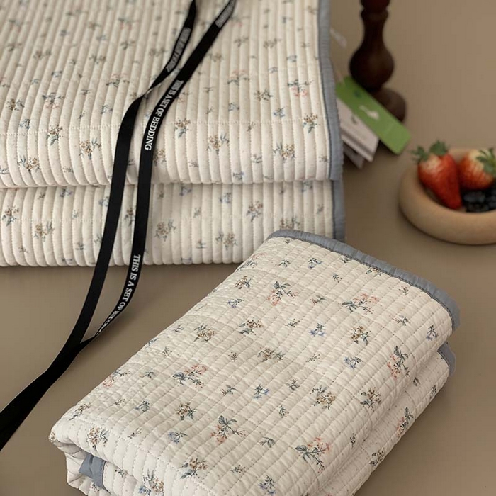 91家纺网 家纺一手货源 找家纺 汇庭 2025新款蔓莎床盖三件套系列-实拍 半夏花语