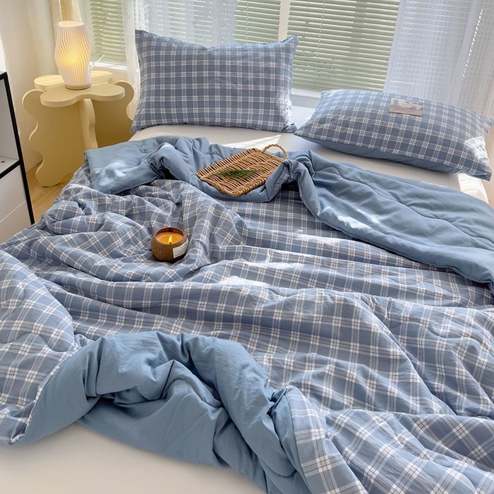 91家纺网 家纺一手货源 找家纺 2025新款无印风夏被 蓝大格