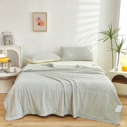 91家纺网 家纺一手货源 找家纺 （总）柏薇 2025新款纯色冰激凌凉感丝夏凉被空调被