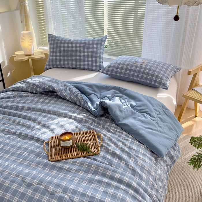 91家纺网 家纺一手货源 找家纺 2025新款无印风夏被 蓝大格