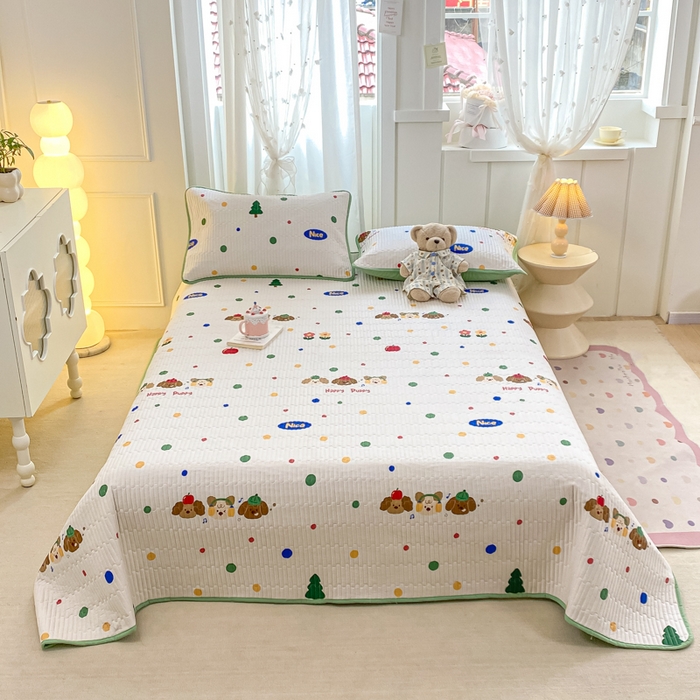 91家纺网 家纺一手货源 找家纺 顺顺家纺 2025新款全棉卡通夹棉床盖 狗狗之家