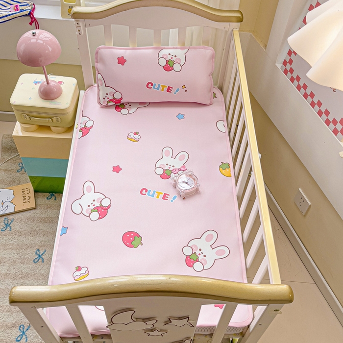 91家纺网 家纺一手货源 找家纺 富馨莱 2025新款幼儿园冰丝席A类抗菌儿童空调席支持定制尺寸 甜心兔