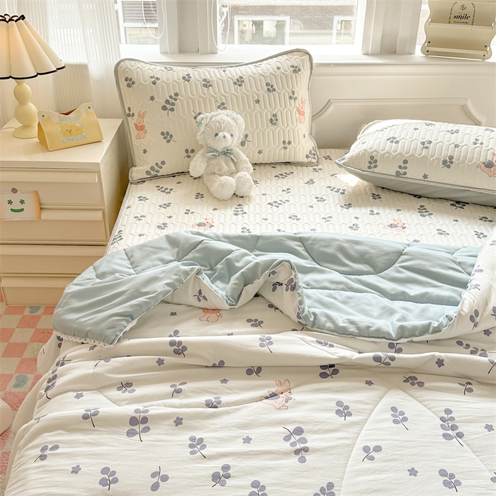 91家纺网 家纺一手货源 找家纺 慕尚家纺  2025春夏新款乳胶凉席水洗棉夏被夏凉被空调被三件套四件套 兔稚