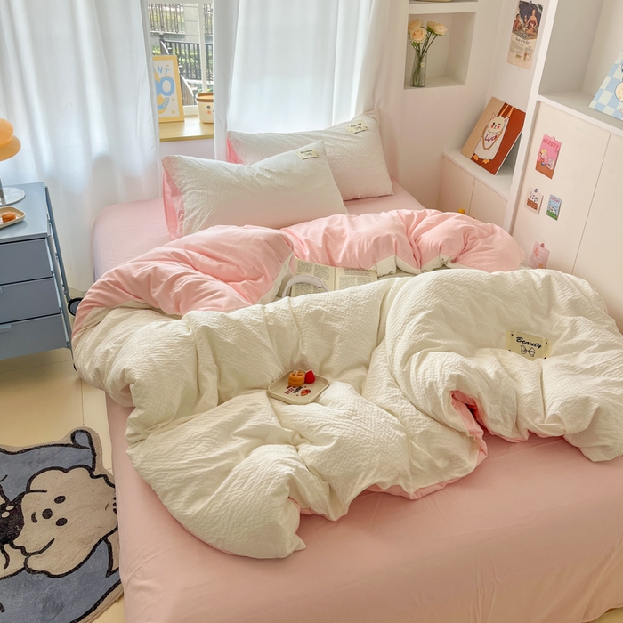 91家纺网 家纺一手货源 找家纺 （总）桃心家居 2025新款A类韩系亲肤软糯甜格泡泡水洗棉撞色奶呼呼织标蝴蝶少女四件套