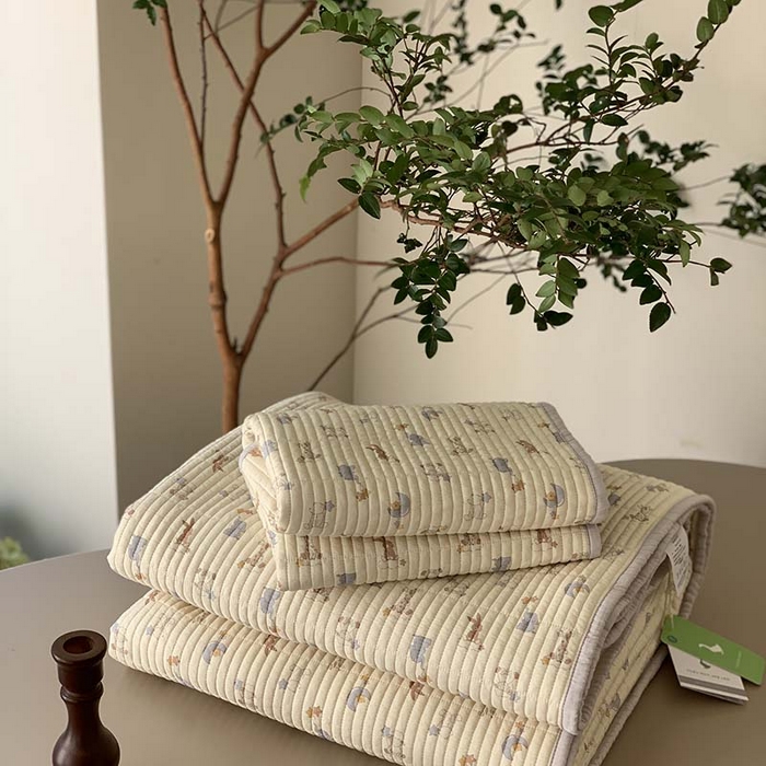 91家纺网 家纺一手货源 找家纺 汇庭 2025新款蔓莎床盖三件套系列-实拍 萌宠乐园