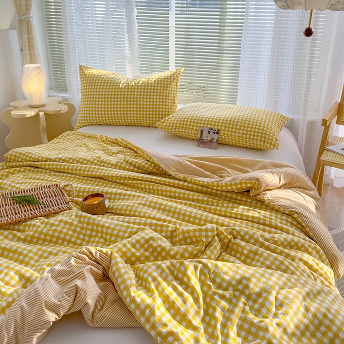 91家纺网 家纺一手货源 找家纺 2025新款无印风夏被 黄小格