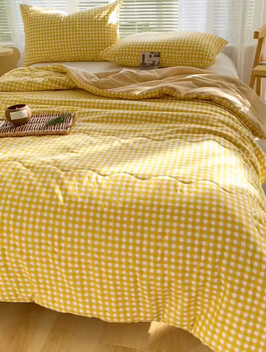 91家纺网 家纺一手货源 找家纺 2025新款无印风夏被 黄小格