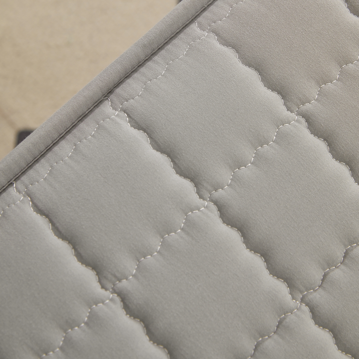 91家纺网 家纺一手货源 找家纺 （总）欧邦 2025新款可拆卸六面全包夹棉床笠