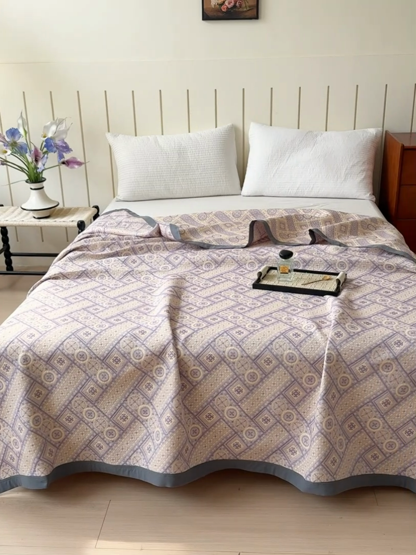 91家纺网 家纺一手货源 找家纺 2025新款A类纯棉针织三层纱提花多功能毯 紫色-千寻