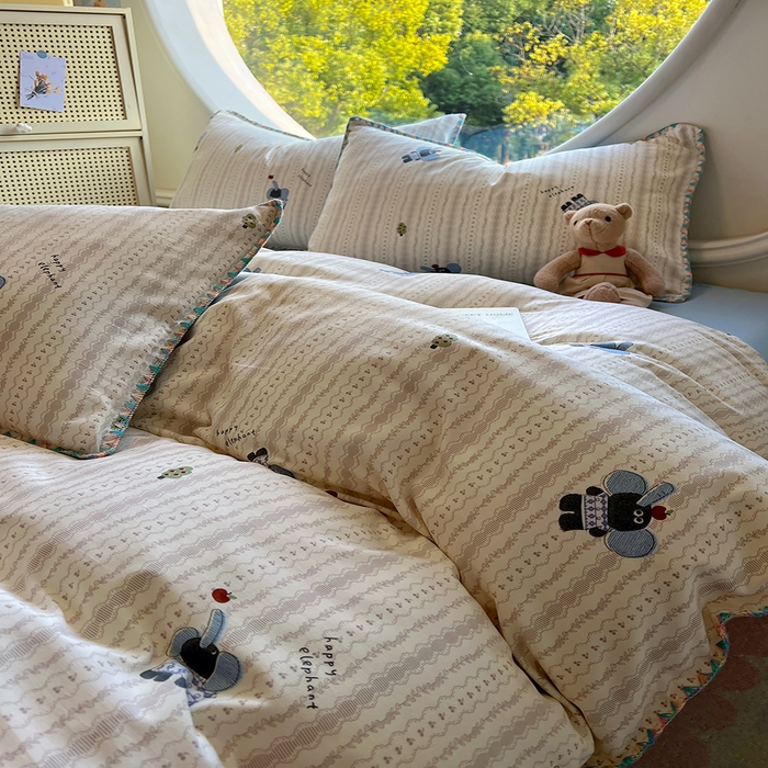 91家纺网 家纺一手货源 找家纺 葡萄家 2025爆款高克重彩色三角针A类针织双层纱四件套 提供买家秀 北鼻象