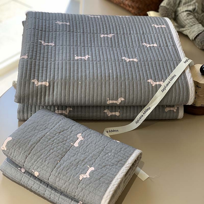 91家纺网 家纺一手货源 找家纺 汇庭 2025新款蔓莎床盖三件套系列-实拍 小狗凯瑞