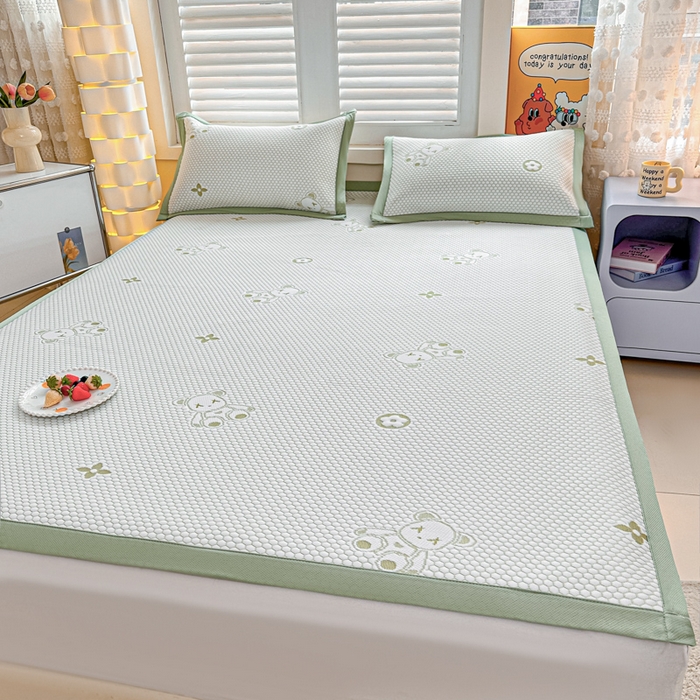 91家纺网 家纺一手货源 找家纺 2025新款凉感冰豆豆凉席-暴力熊系列 暴力熊-草绿