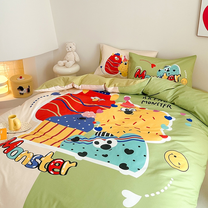 91家纺网 家纺一手货源 找家纺 花言狐语 2025新款全棉13372卡通大版数码印花四件套（提供买家秀） 欢乐家族