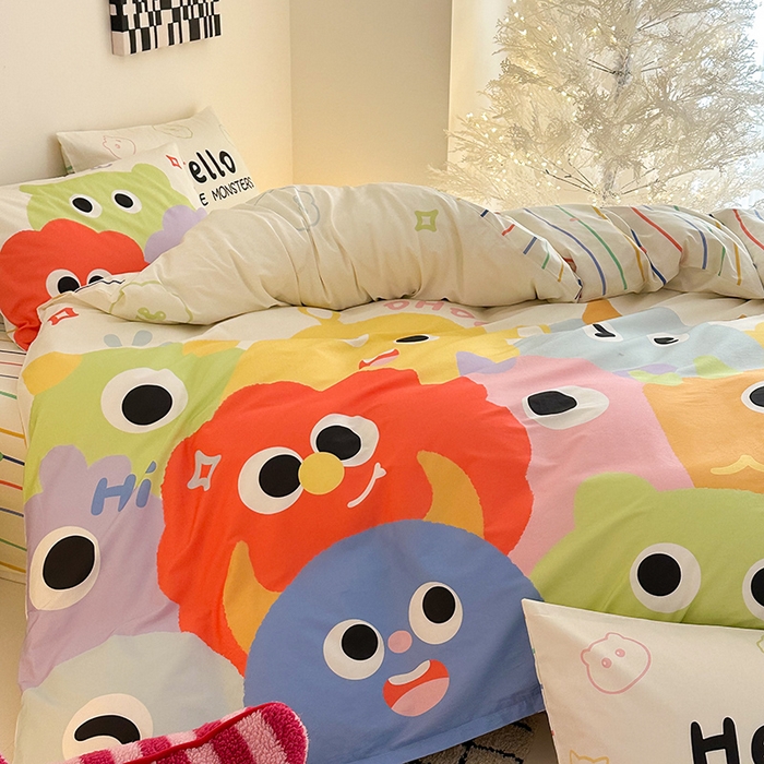 91家纺网 家纺一手货源 找家纺 花言狐语 2025新款全棉13372卡通大版数码印花四件套（提供买家秀） 呆萌小怪兽