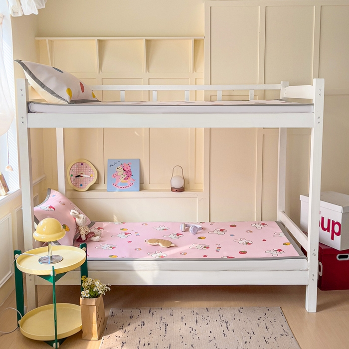 91家纺网 家纺一手货源 找家纺 富馨莱 2025新款学生平铺款冰藤印花凉席A类抗菌冰丝席支持定制尺寸 甜心兔