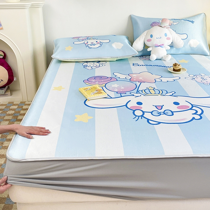 91家纺网 家纺一手货源 找家纺 米帛家纺 2025新款 A类大版三丽鸥冰藤席-床笠款 气球玉桂狗