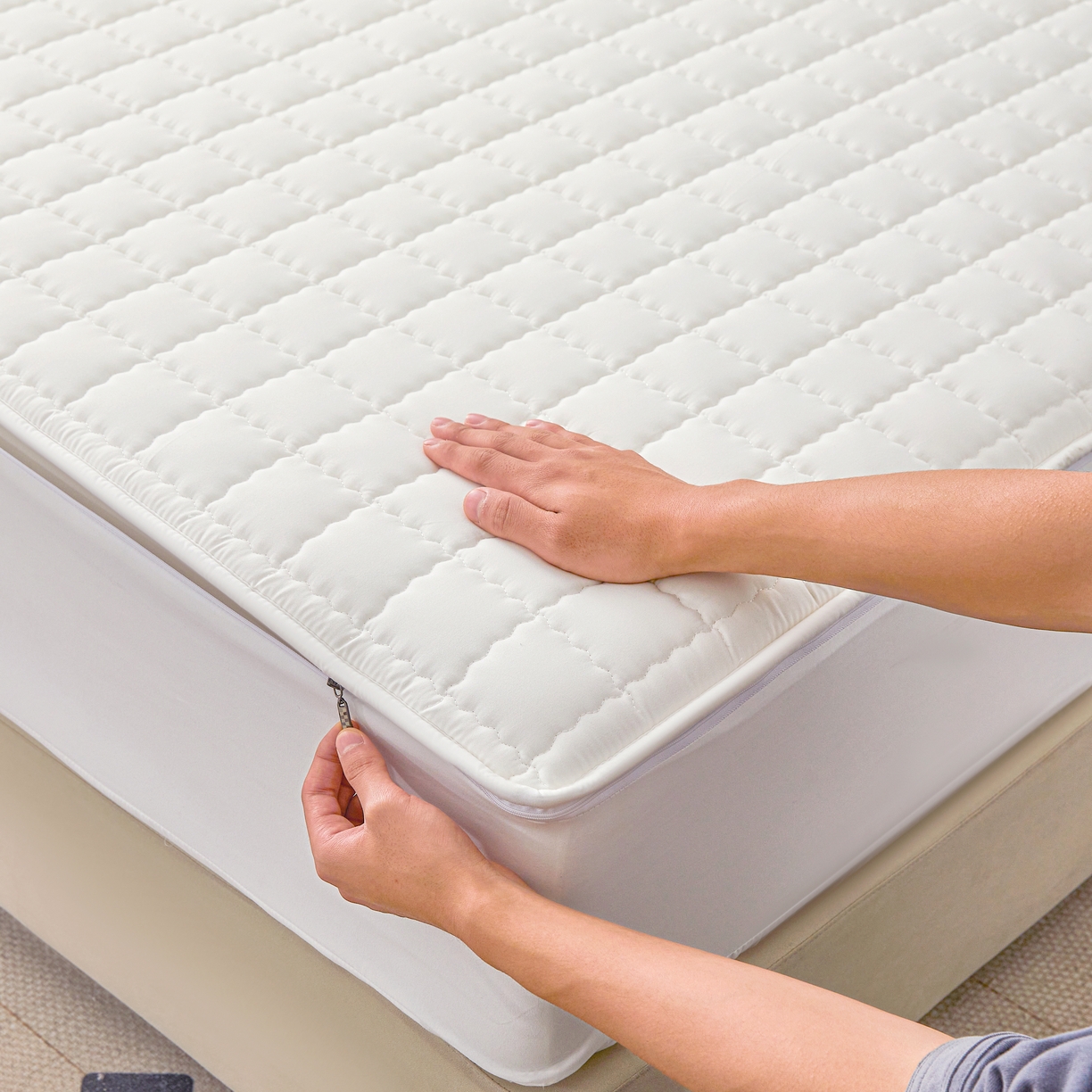 91家纺网 家纺一手货源 找家纺 欧邦 2025新款可拆卸六面全包夹棉床笠 单面夹棉-本白