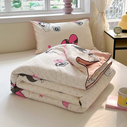 91家纺网 家纺一手货源 找家纺 （总）贝扬思家纺 2025新款水洗皱皱纱系列夏被-系列二