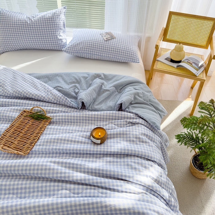 91家纺网 家纺一手货源 找家纺 2025新款无印风夏被 蓝小格