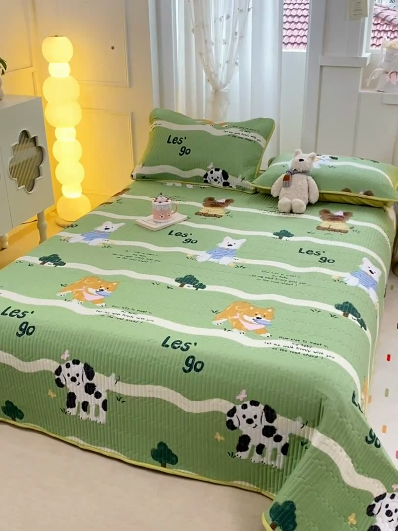 91家纺网 家纺一手货源 找家纺 顺顺家纺 2025新款全棉卡通夹棉床盖 萌宠乐园