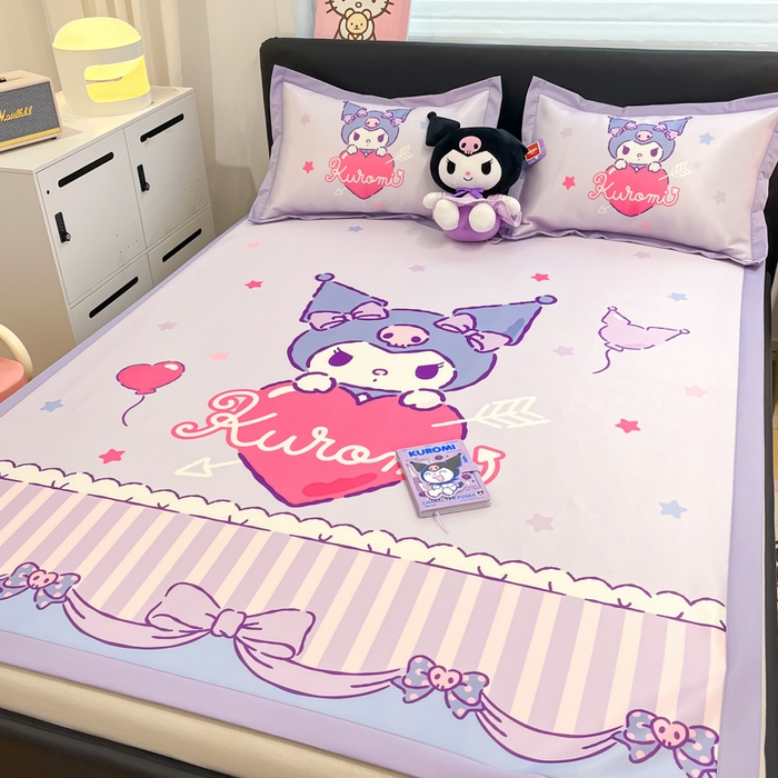 91家纺网 家纺一手货源 找家纺 2025新款正版授权A类大版数码印花三丽鸥可机洗1200D冰丝凉席席子凉席可组合针织棉夏被四件套-平铺款 平铺款-爱心库洛米