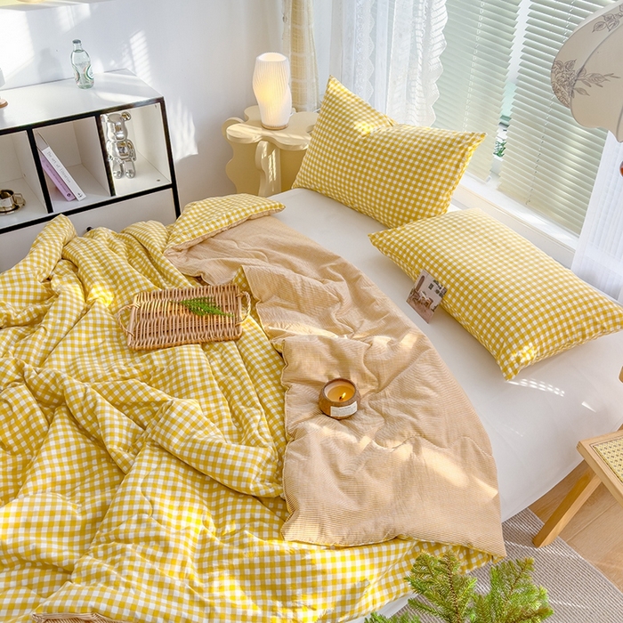 91家纺网 家纺一手货源 找家纺 2025新款无印风夏被 黄小格