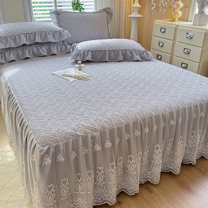 91家纺网 家纺一手货源 找家纺 2025新款A类华夫格大豆棉床裙四件套-梦幻花园 梦幻花园-灰