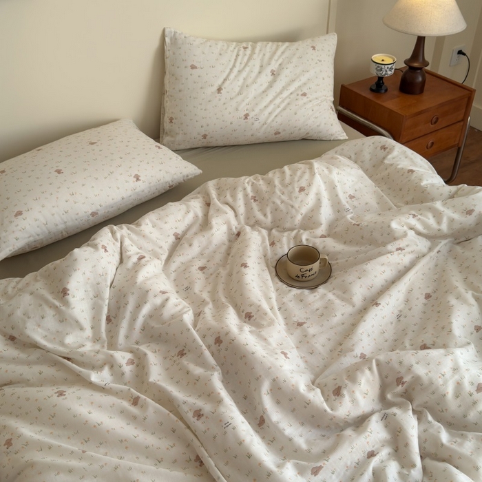 91家纺网 家纺一手货源 找家纺 曲之慕2025新款A类母婴级有氧全棉纯棉双层纱印花四件套 田园小熊-黄