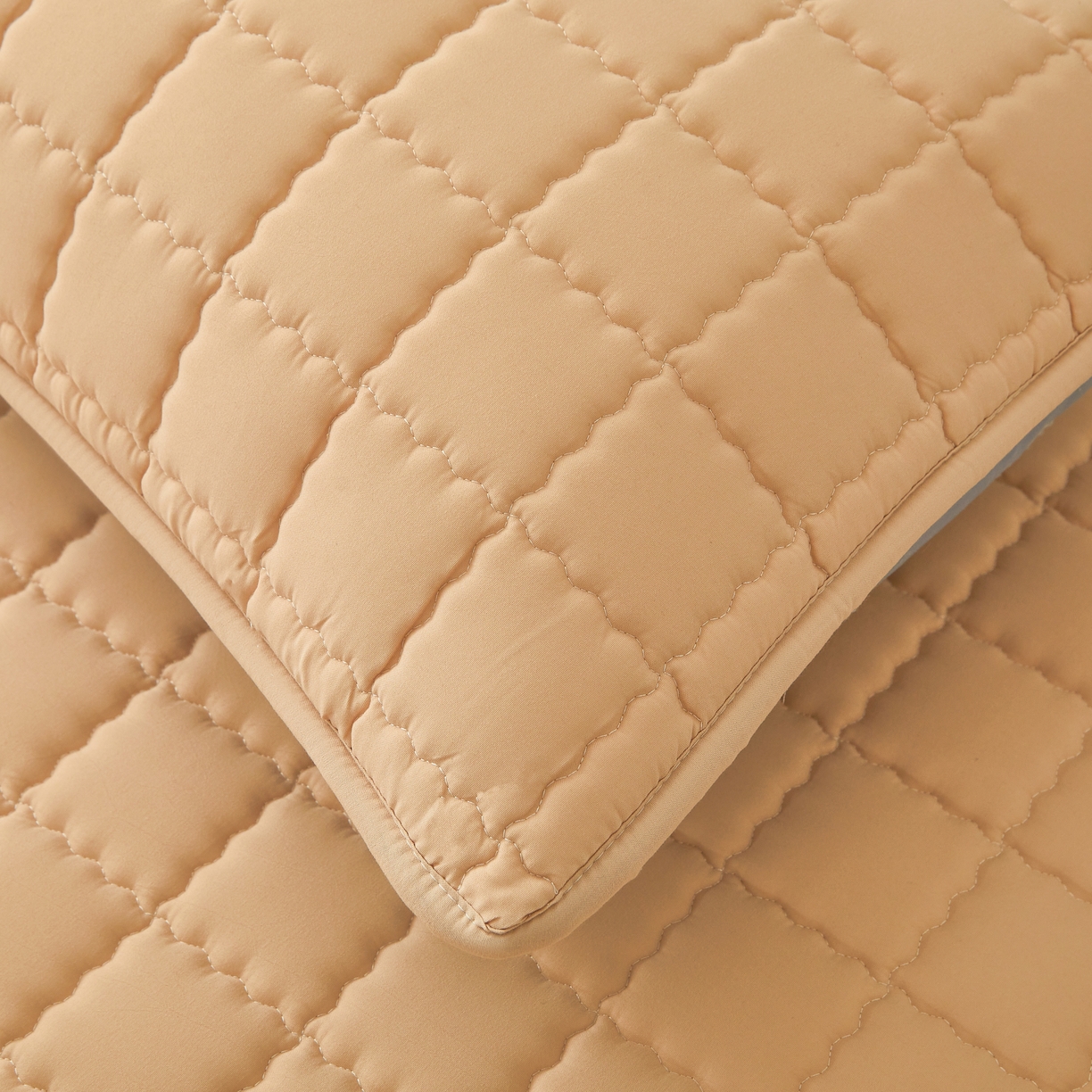 91家纺网 家纺一手货源 找家纺 欧邦 2025新款可拆卸六面全包夹棉床笠 五面夹棉-羊驼色