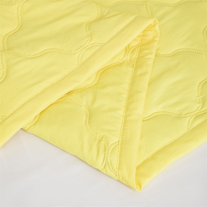 91家纺网 家纺一手货源 找家纺 梵心家纺 2025新款直播热款印花夏凉被空调被被子被芯水洗棉夏被 黄色