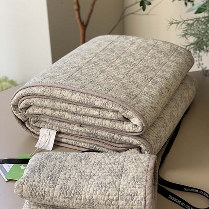 91家纺网 家纺一手货源 找家纺 汇庭 2025新款蔓莎床盖三件套系列-实拍 浅夕