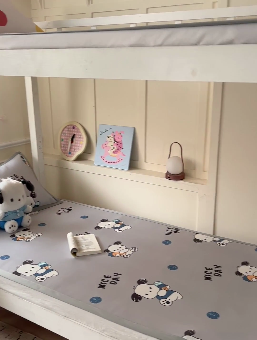 91家纺网 家纺一手货源 找家纺 富馨莱 2025新款学生平铺款冰藤印花凉席A类抗菌冰丝席支持定制尺寸 乖乖狗