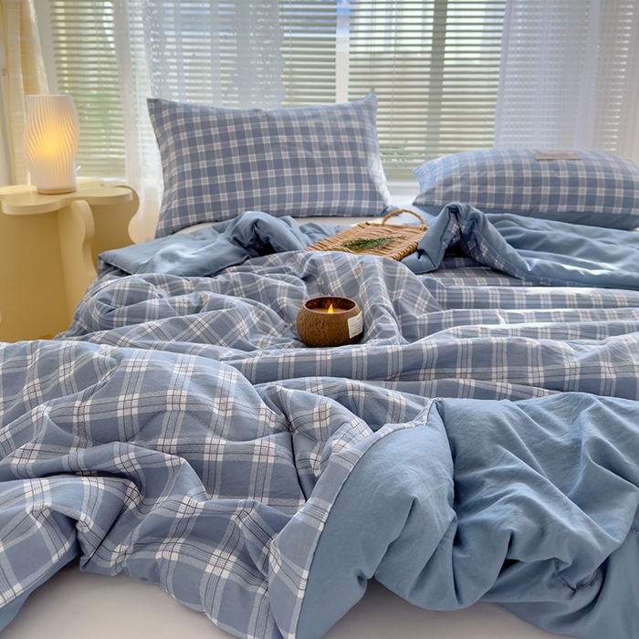 91家纺网 家纺一手货源 找家纺 2025新款无印风夏被 蓝大格