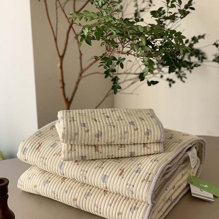 91家纺网 家纺一手货源 找家纺 汇庭 2025新款蔓莎床盖三件套系列-实拍 萌宠乐园