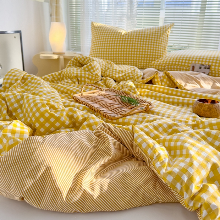 91家纺网 家纺一手货源 找家纺 2025新款无印风夏被 黄小格