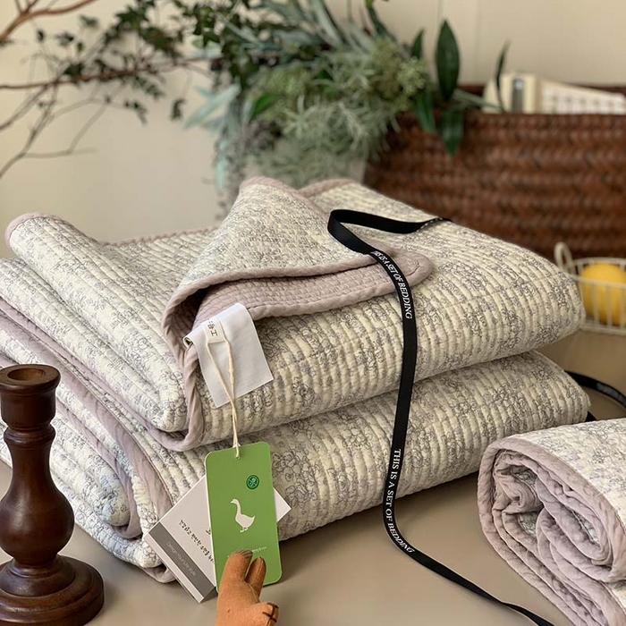 91家纺网 家纺一手货源 找家纺 汇庭 2025新款蔓莎床盖三件套系列-实拍 浅夕