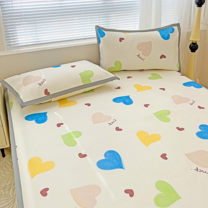 91家纺网 家纺一手货源 找家纺 富馨莱 2025新款平铺款冰藤印花凉席A类抗菌冰丝席支持定制尺寸 心意满满