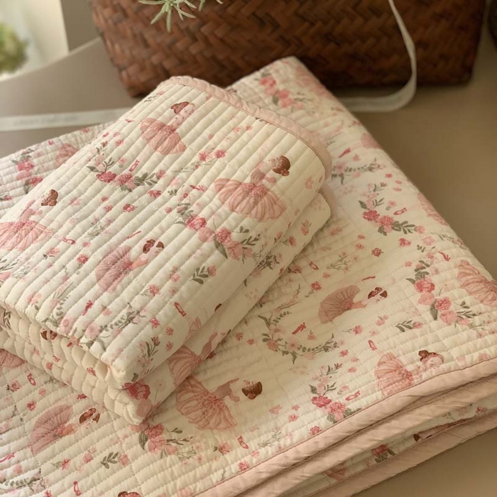 91家纺网 家纺一手货源 找家纺 汇庭 2025新款蔓莎床盖三件套系列-实拍 典雅女孩