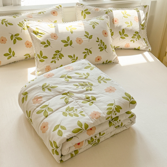 91家纺网 家纺一手货源 找家纺 慕尚家纺 2025新款水洗棉花边工艺羽丝棉卡通系列夏被 仙草