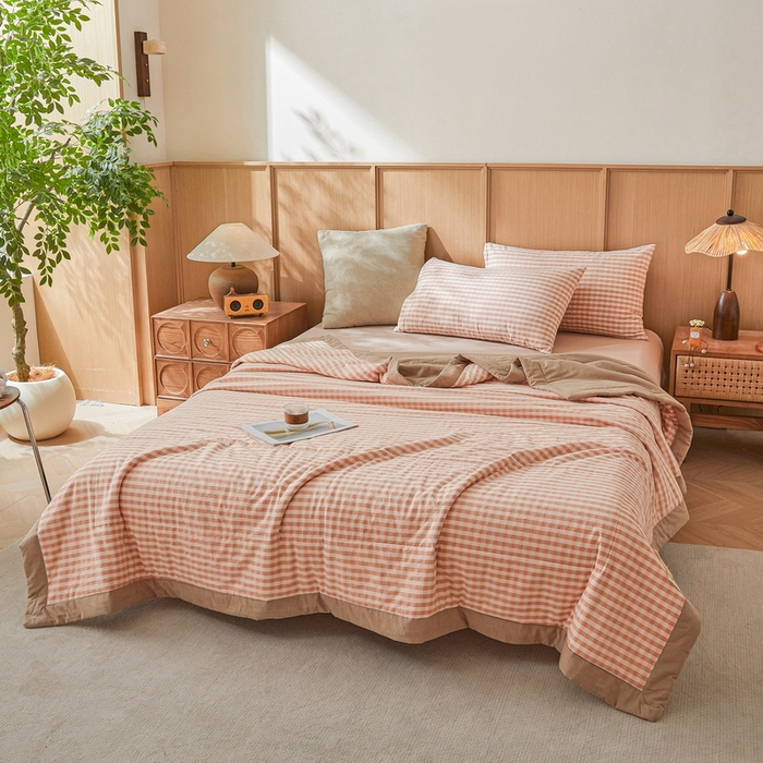 91家纺网 家纺一手货源 找家纺 伊人坊 A类水洗棉新疆棉花夏被 粉小格