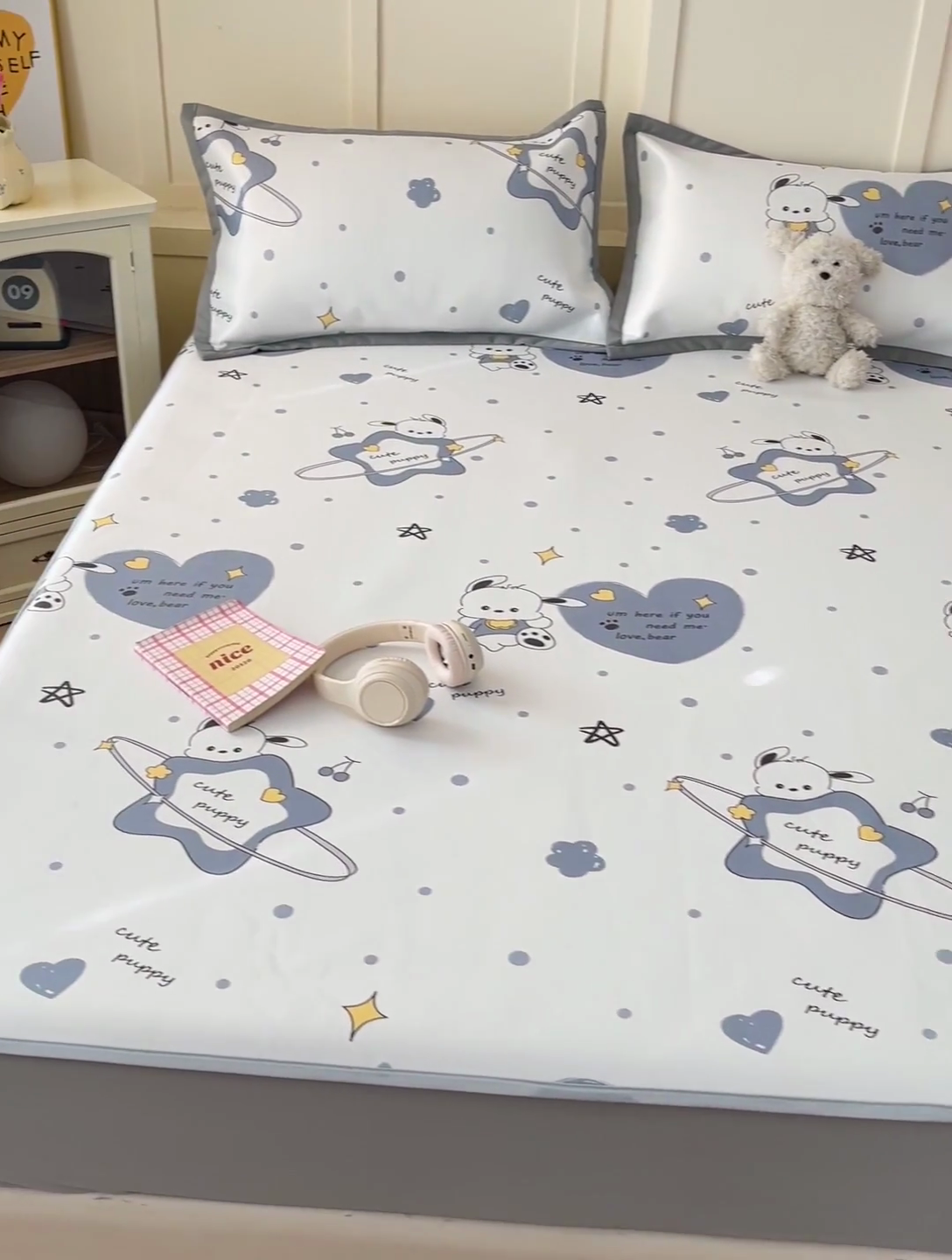 91家纺网 家纺一手货源 找家纺 富馨莱 2025新款床笠款冰藤印花凉席A类抗菌冰丝席支持定制尺寸 星星狗