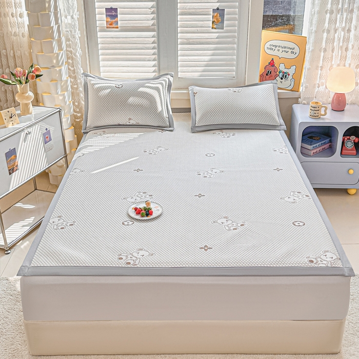 91家纺网 家纺一手货源 找家纺 2025新款凉感冰豆豆凉席-暴力熊系列 暴力熊-卡其